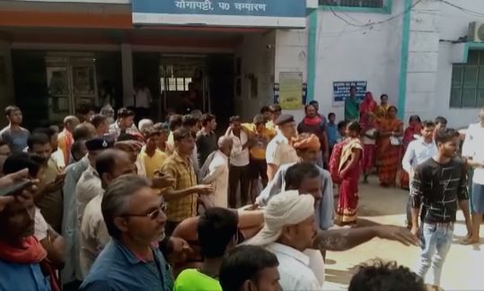 बेतिया में फ़ाइरिंग, गोली लगने से छह लोग घायल 