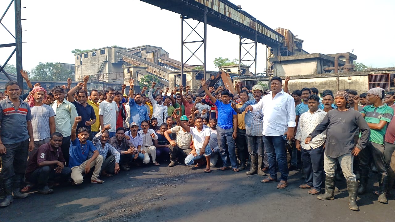 चासनाला कोलियरी के अपर सिम में फिर से चालू हुआ उत्पादन,मजदूरों ने खुद मोर्चा संभाला तो बैक फुट पर आए नेता