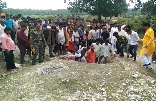 झारखंड के चतरा में बड़ा हादसा, चाल धंसने से एक बच्ची समेत तीन महिलाओं की मौत, इलाके में मचा कोहराम