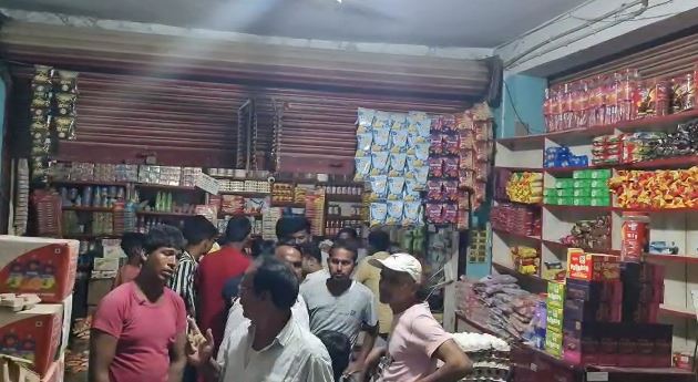 मोतिहारी में हथियार के बल पर पांच लाख की लूट, CCTV में कैद हुई पूरी वारदात