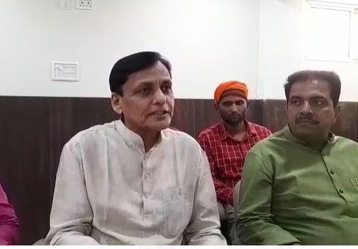 भाजपा प्रत्याशी का प्रचार करने गोपालगंज पहुंचे केंद्रीय मंत्री नित्यानंद राय, महागठबंधन पर जमकर साधा निशाना