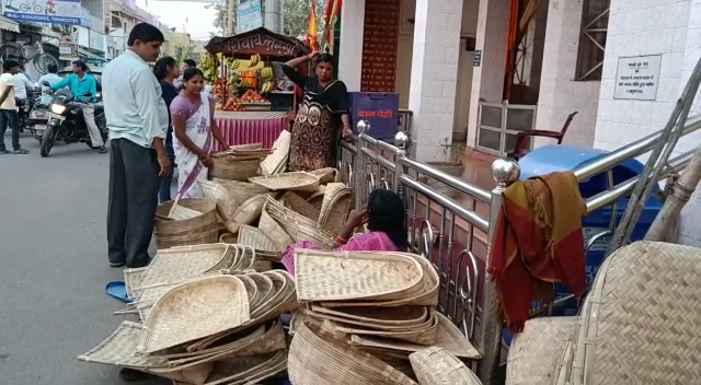 लोहरदगा : तालाबों की साफ-सफाई के बाद अब गुलजार हुआ छठ मार्केट