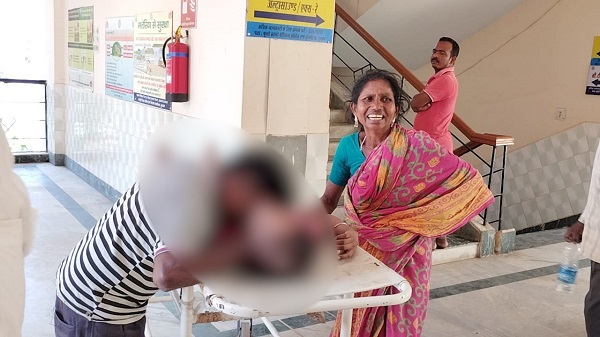 DUMKA BREAKING :  आंगन में चल रही थी छठ की तैयारी, घर के अंदर किशोरी ने फांसी लगाकर कर ली आत्महत्या