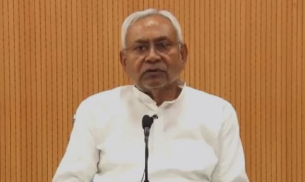 बिहार : CM नीतीश कुमार नहीं जाएंगे मोकामा, वीडियो जारी कर अनंत सिंह की पत्नी के लिए मांगा वोट