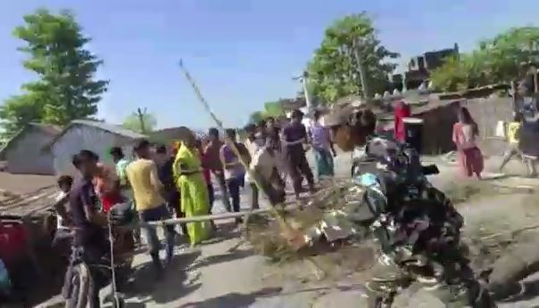 अररिया: गेंहूं लदा ट्रक नेपाल जाने से रोका तो तस्करों ने SSB जवान पर किया हमला, झड़प में एक जवान घायल 