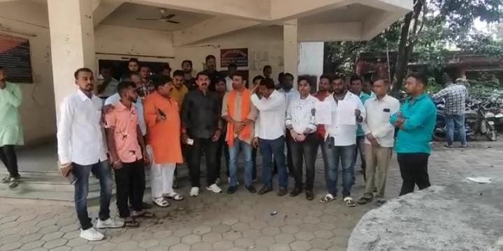 कांग्रेस-भाजपा में भिड़ंत ! भाजपा नेता की हुई जमकर पिटाई, जानिए क्या है मामला