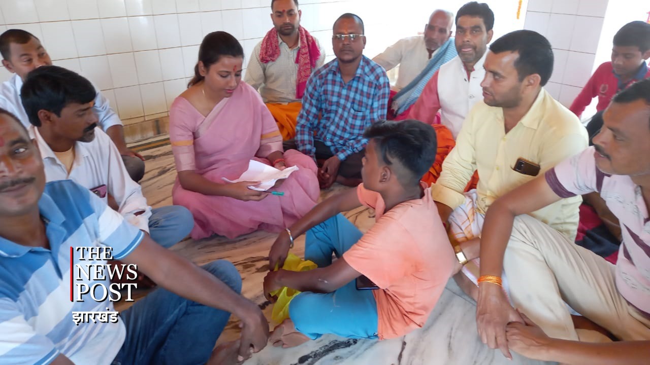 यहां लगा है अंबा प्रसाद का जनता दरबार, ऑनस्पॉट समस्या का निवारण का दावा