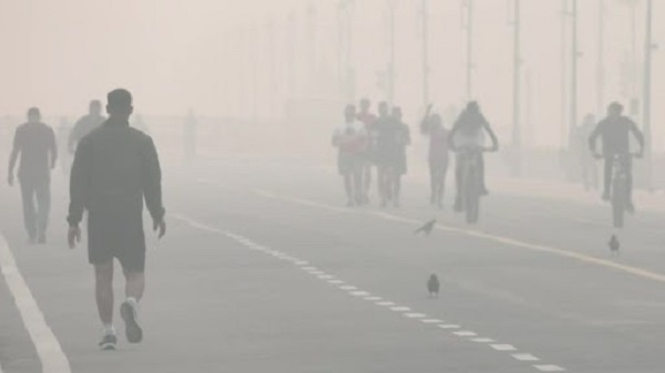Delhi Air Pollution: दिल्ली में हवा हुई जानलेवा ! स्थिति आगे और खराब होने की आशंका, जानिए