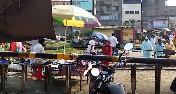 40-50 सालों से कर रहे थे कारोबार लेकिन रेलवे ने थमाया खाली करने का नोटिस, जानिए पूरा मामला 