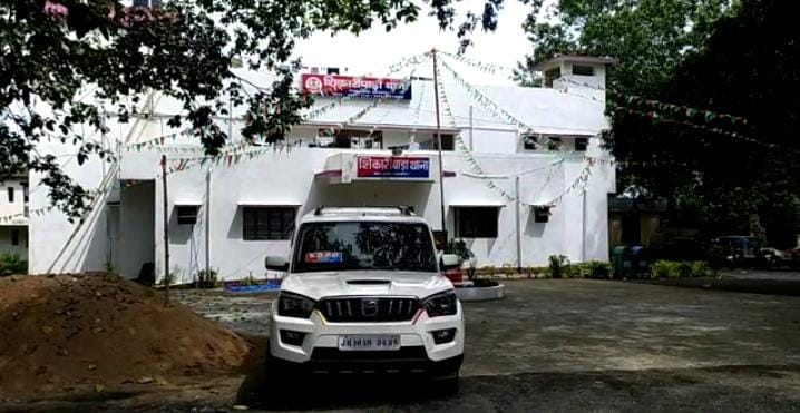 दुमका : दुष्कर्म की शिकार युवती ने खाया जहर, स्थिति नाजुक, जानिए पूरा मामला