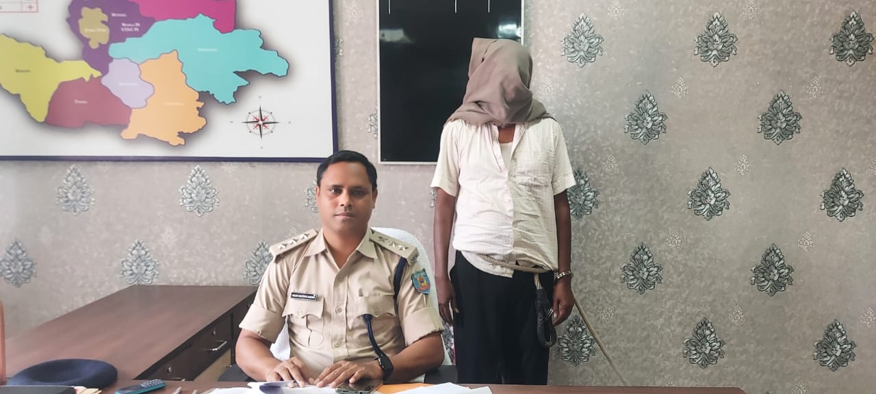 दुमका : सालों से फरार नक्सली गिरफ्तार, पोलिंग पार्टी पर हमला कर हुआ था फरार