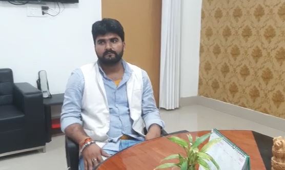 रोहतास : फेसबुक पर शादीशुदा महिला से प्यार करना युवक को पड़ा महंगा, जानिए पूरा मामला 