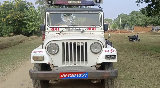 चतरा पुलिस पर पथराव मामला, 90 नामजद समेत 300 अज्ञात लोगों के खिलाफ मामला दर्ज