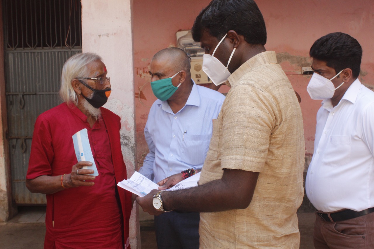 बच्चों को दी सीख, बुजुर्गों से ली आशीष-मंजूनाथ भजंत्री