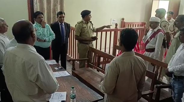 जिला जज ने दिखाई दरियादिली,लोक अदालत में बुजुर्ग की दुखभरी कहानी सुन चुकाया कर्ज 