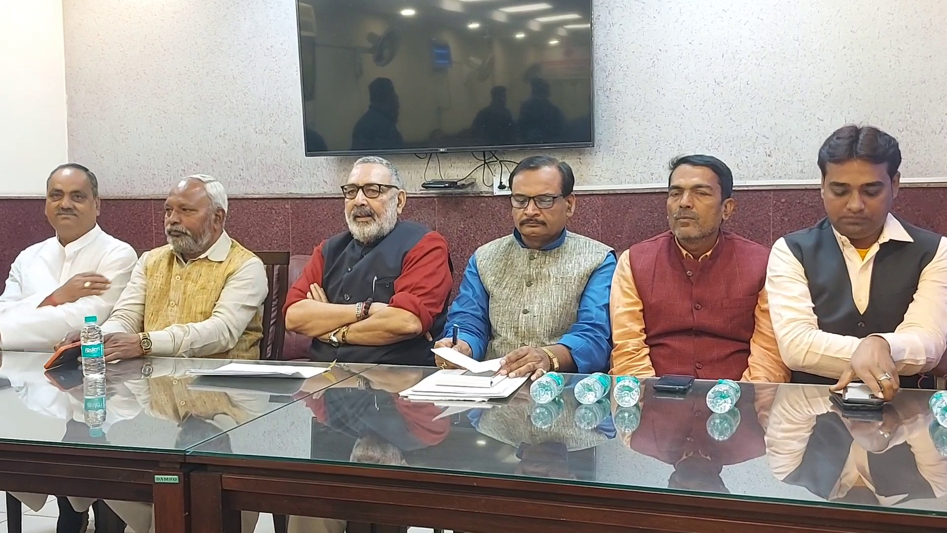 एनएच के रास्ते में पड़ने वाले मस्जिद को लेकर गिरिराज सिंह की चेतावनी,  छह महीने में नहीं हटाया गया मस्जिद तो होंगे आंदोलन को मजबूर