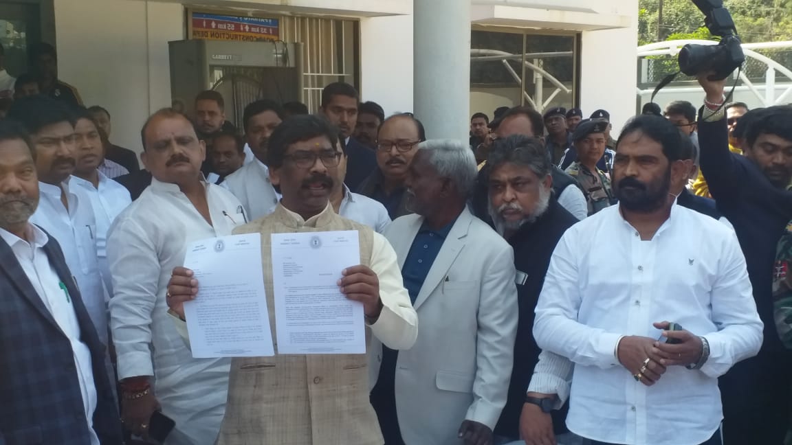 मुख्यमंत्री हेमंत सोरेन ने जवाबों का मसौदा किया तैयार, जानिए ईडी के सवालों का क्या देंगे सीएम हेमंत जवाब