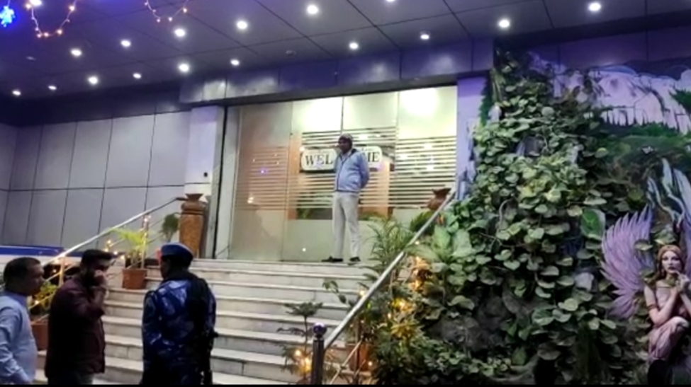 Big update : रोहतास के आरजेडी विधायक फतेह बहादुर के ठिकानों पर IT की छापेमारी, खंगाले जा रहे दस्तावेज 