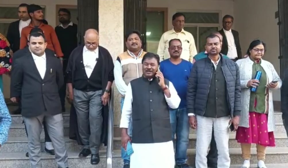 कूटे में विधानसभा के नये भवन के खिलाफ रहे बंधु तिर्की को कोर्ट ने किया बरी, जानिए मामला