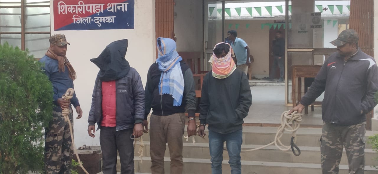 दुमका: ट्रांसफार्मर चोर गिरोह का हुआ पर्दाफाश, तीन चोर गिरफ्तार
