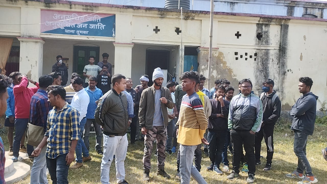 दुमका : पुलिस लाइन में पुलिस जवान के साथ हुई मारपीट मामले में नया मोड़ आया सामने, जानिए