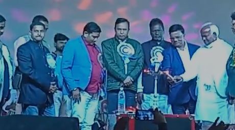 बिहार : हसनगंज मंदिर निर्माण कार्यक्रम के दौरान बार बालाओं का अश्लील Dance