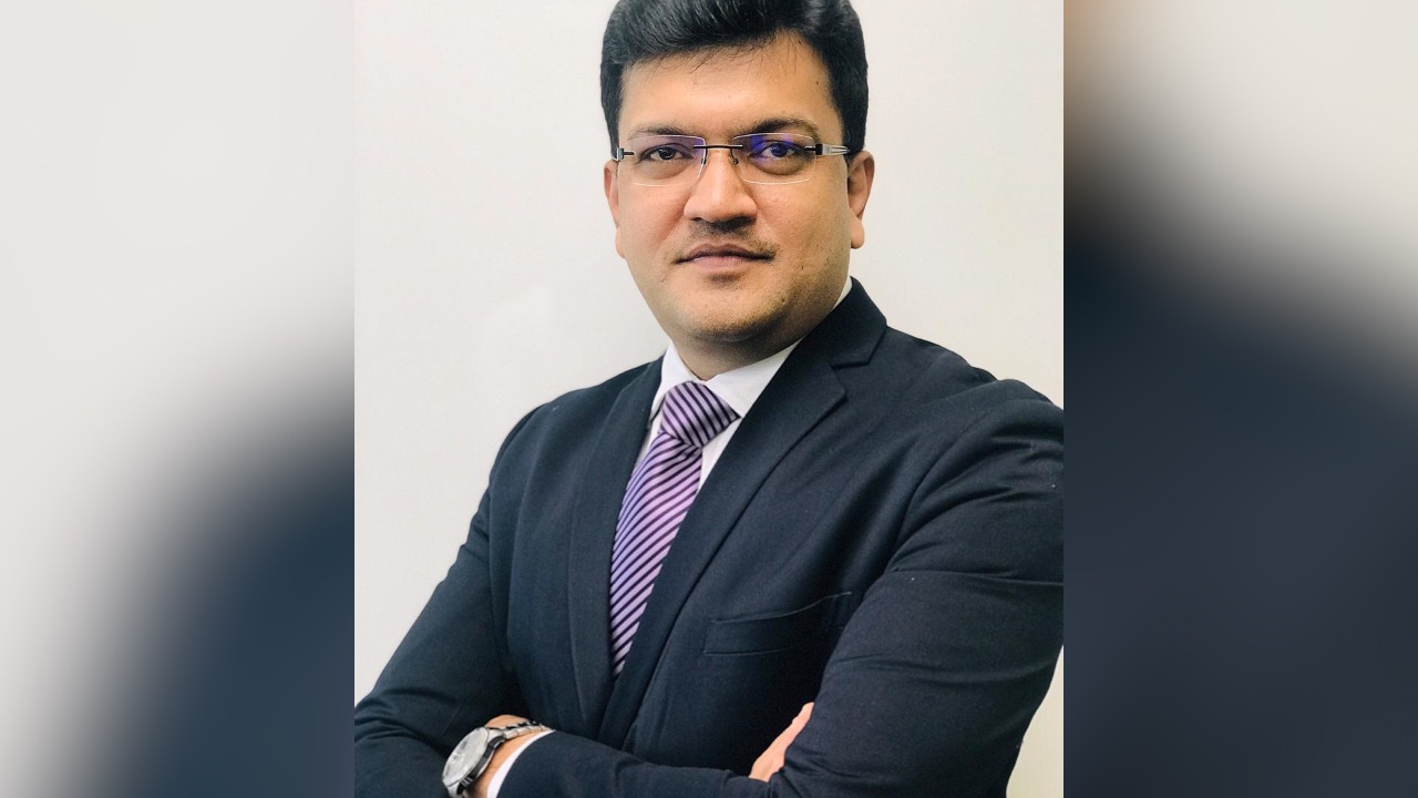 गर्व ! एशिया के टॉप 10 चीफ ऑपरेटिंग ऑफिसर में से एक चुने गए दुमका के अभिषेक, इनसाइट्स एशिया मैगजी में फीचर होने का मिला मौका