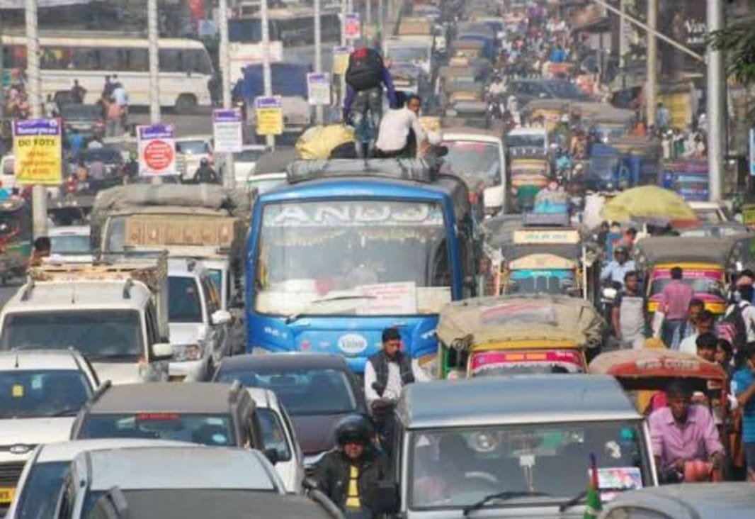 धनबाद : शहर में ट्रैफिक व्यवस्था बेहाल !  तो क्या फिर से लागू होगा पुराना ट्रैफिक नियम, जानिए क्यों और कैसे