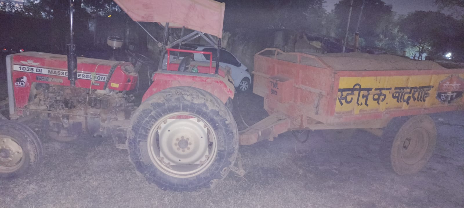 पतरातू-रांची मुख्य मार्ग से एक बालू लदा ट्रैक्टर जब्त, गश्ती के दौरान पुलिस ने की कार्रवाई