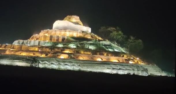 बिहार : भारत को G 20 की अध्यक्षता मिलने पर खुशी की लहर, जगमग हुआ विश्व का सबसे केसरिया ऊंचा बौद्ध स्तूप