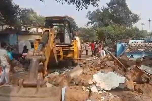 अतिक्रमण के खिलाफ महाअभियान को मुंह चिड़ा रही है पुरानी बाजार की सड़के, देखिये ग्राउंड जीरो रिपोर्ट