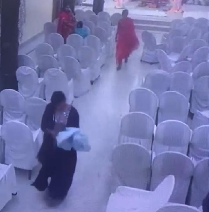 शादी समारोह से लाखों रुपए के गहनों का बैग लेकर चंपत हुई महिला, सीसीटीवी में कैद, जांच में जुटी पुलिस