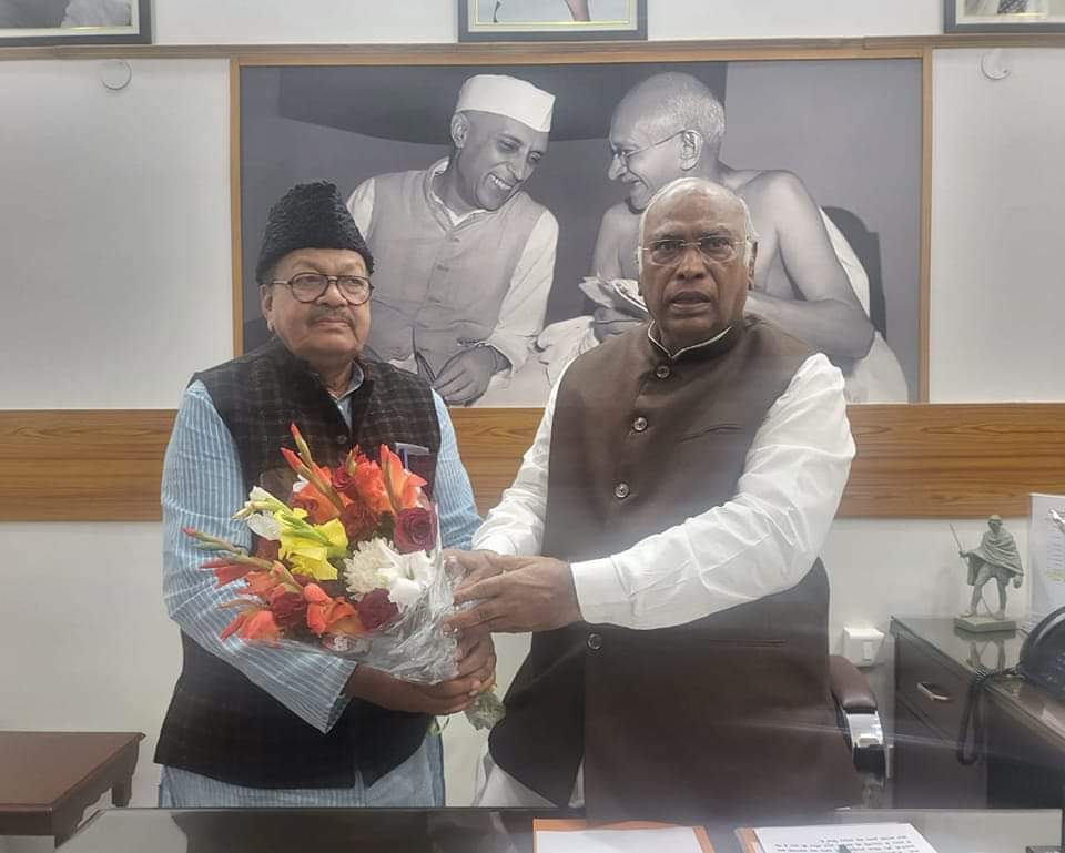 फुरकान अंसारी ने राष्ट्रीय अध्यक्ष से की मुलाकात, ज़िला अध्यक्षों की सूची को अल्पसंख्यक मुक्त करने पर जताई नाराजगी 