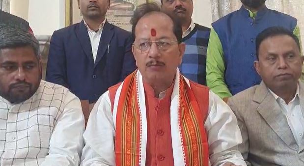 भागलपुर में महिला की धारदार हथियार से काटकर हत्या, विजय कुमार सिन्हा ने प्रशासन पर बोला हमला 