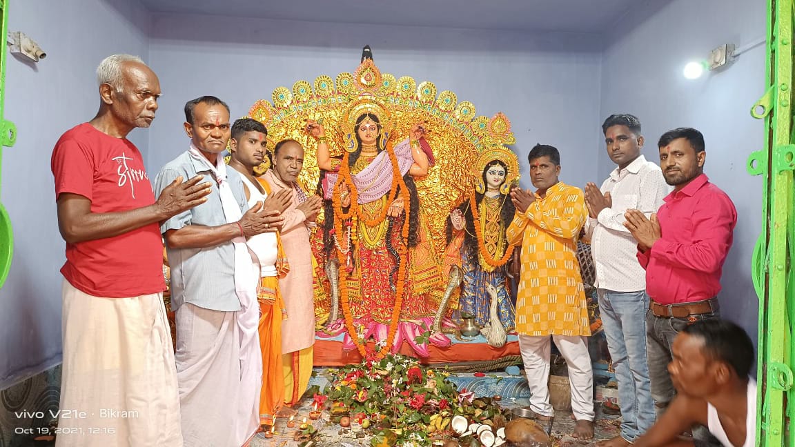 मां मनसा से मांगी सुख, शान्ति और समृद्धि