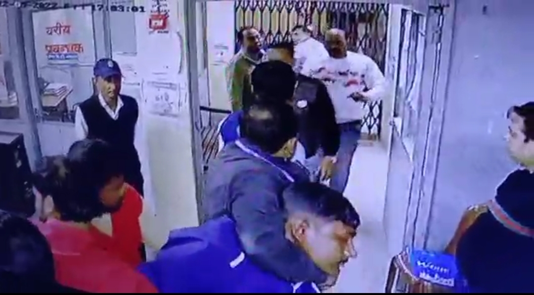 समस्तीपुर : अपराधियों की योजना हुई नाकाम, बैंक कर्मी की चालाकी से बैंक लूटने में असफल रहे बदमाश, एक गिरफ्तार