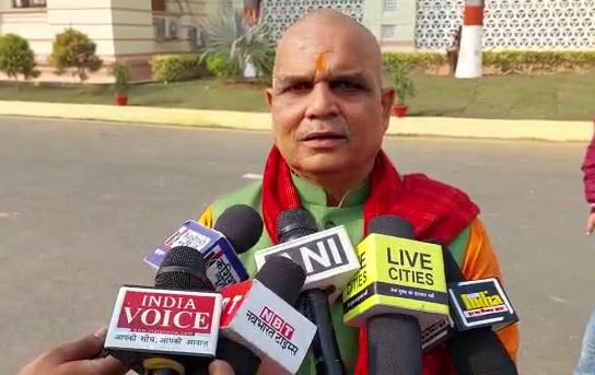 बिहार : शीतकालीन सत्र की शुरुआत काफी हंगामेदार, इन मुद्दों पर सरकार को घेरेगी विपक्ष 