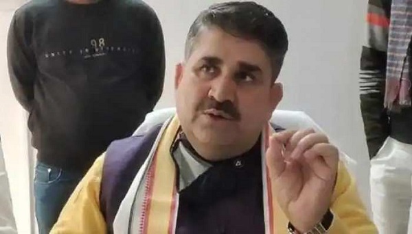 जहरीली शराब मौत मामला : भाजपा ने कहा- बिहार में लगे राष्ट्रपति शासन, नीतीश कुमार पर दर्ज हो हत्या का FIR