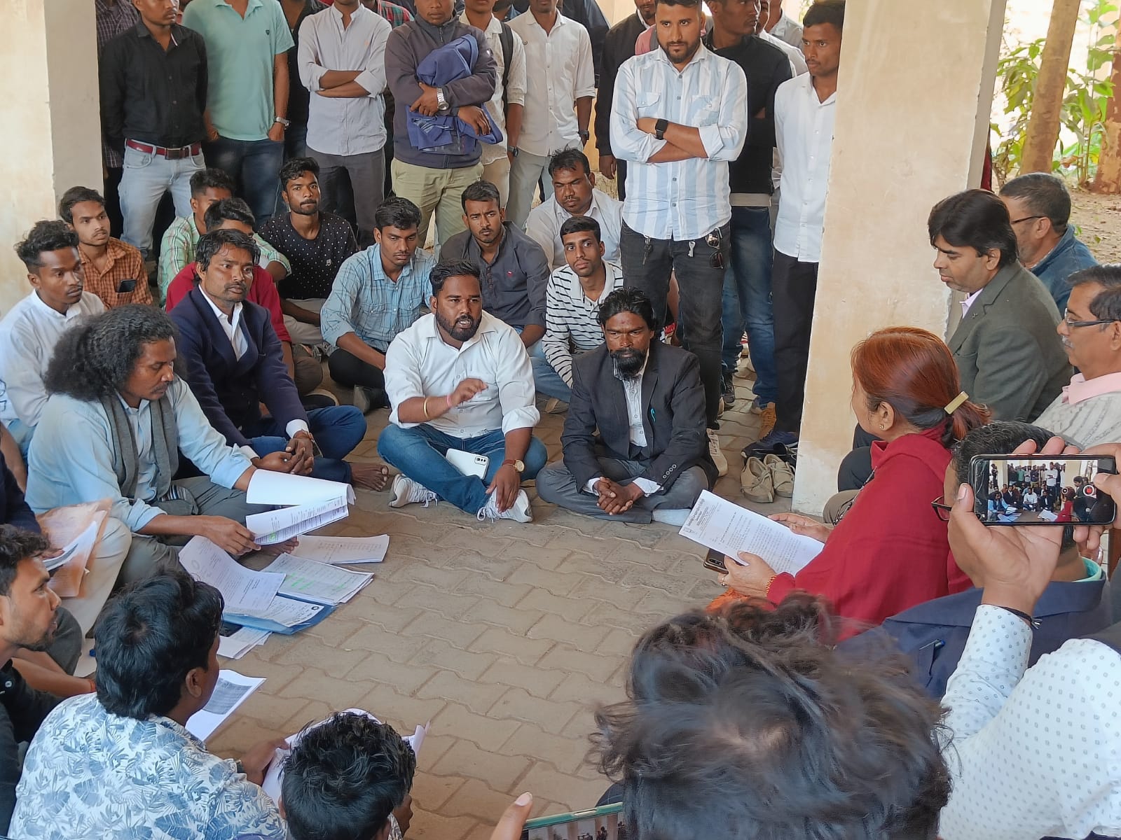 कोल्हान विश्वविद्यालय में विद्यार्थियों का एक दिवसीय धरना, जानिए इनकी मांगे