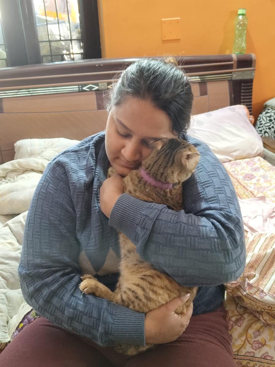 रोचक : रांची में अपहृत बिल्ली को पुलिस ने कराया मुक्त, 8 घंटे तक चला रेस्क्यू ऑपरेशन , फ्लाइट छोड़ थाने में जमी थी मालकिन 