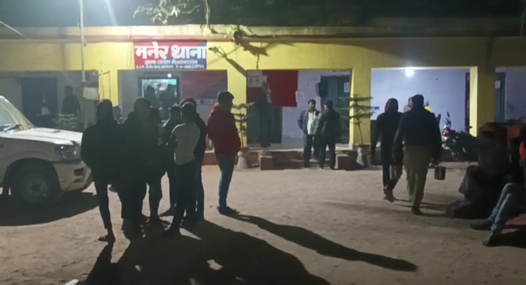 हथियार के बल पर माइक्रो फाइनेंस कंपनी के कर्मी से 2 लाख की लूट, पुलिस ने 12 घंटे के अंदर गिरफ्तारी का दिया आश्वासन 