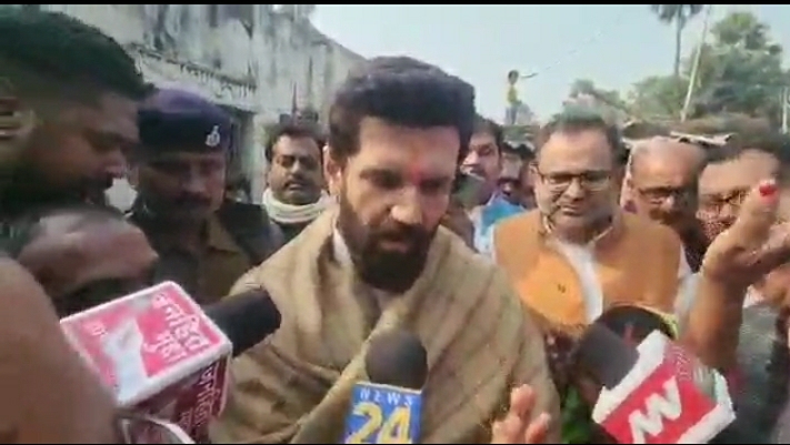 नीतीश कुमार पर भी हो FIR, जानिए किसने दिया ये बड़ा  बयान