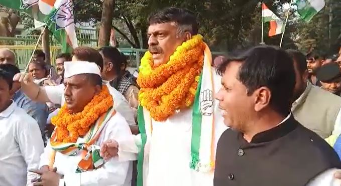 जमशेदपुर में डिमना चौक से हुई भारत जोड़ो यात्रा की शुरुआत, प्रदेश अध्यक्ष राजेश ठाकुर और मंत्री बन्ना गुप्ता सहित कई नेता हुए शामिल   