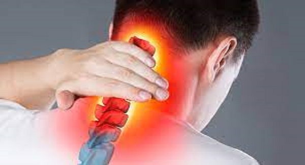 ठंड के मौसम में अगर गर्दन या पीठ में हो रहा हो अकड़न, तो हो जाएं सावधान, इसे नजरअंदाज करना पड़ सकता है भारी, देखिए रिपोर्ट