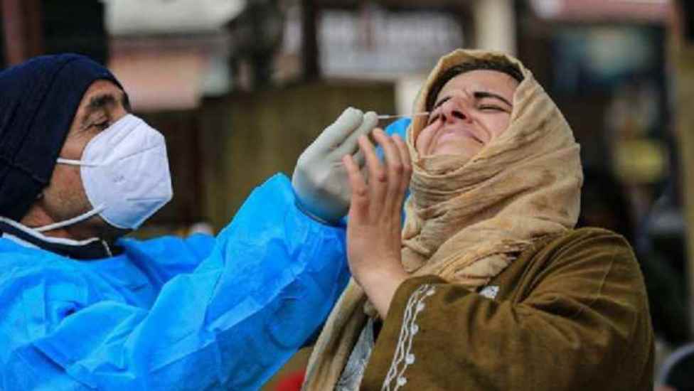 कोरोना के नये वैरिएंट को लेकर झारखंड अलर्ट, कोरोना जांच और टीकाकरण की स्पीड बढ़ाने का आदेश