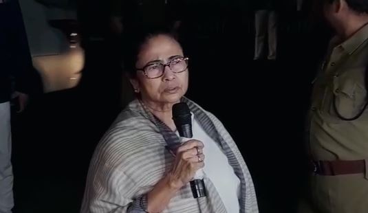 कोरोना से चीन में हाहाकार के बीच ममता ने कहा-यहां नहीं है कोरोना, जब होगा तब देखा जायेगा