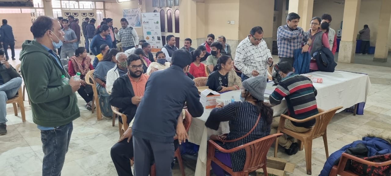 रांची : कोरोना की दस्तक को लेकर युवा सर्तक, जागरूकता अभियान के तहत 150 लोगों ने लिया बूस्टर डोज़   