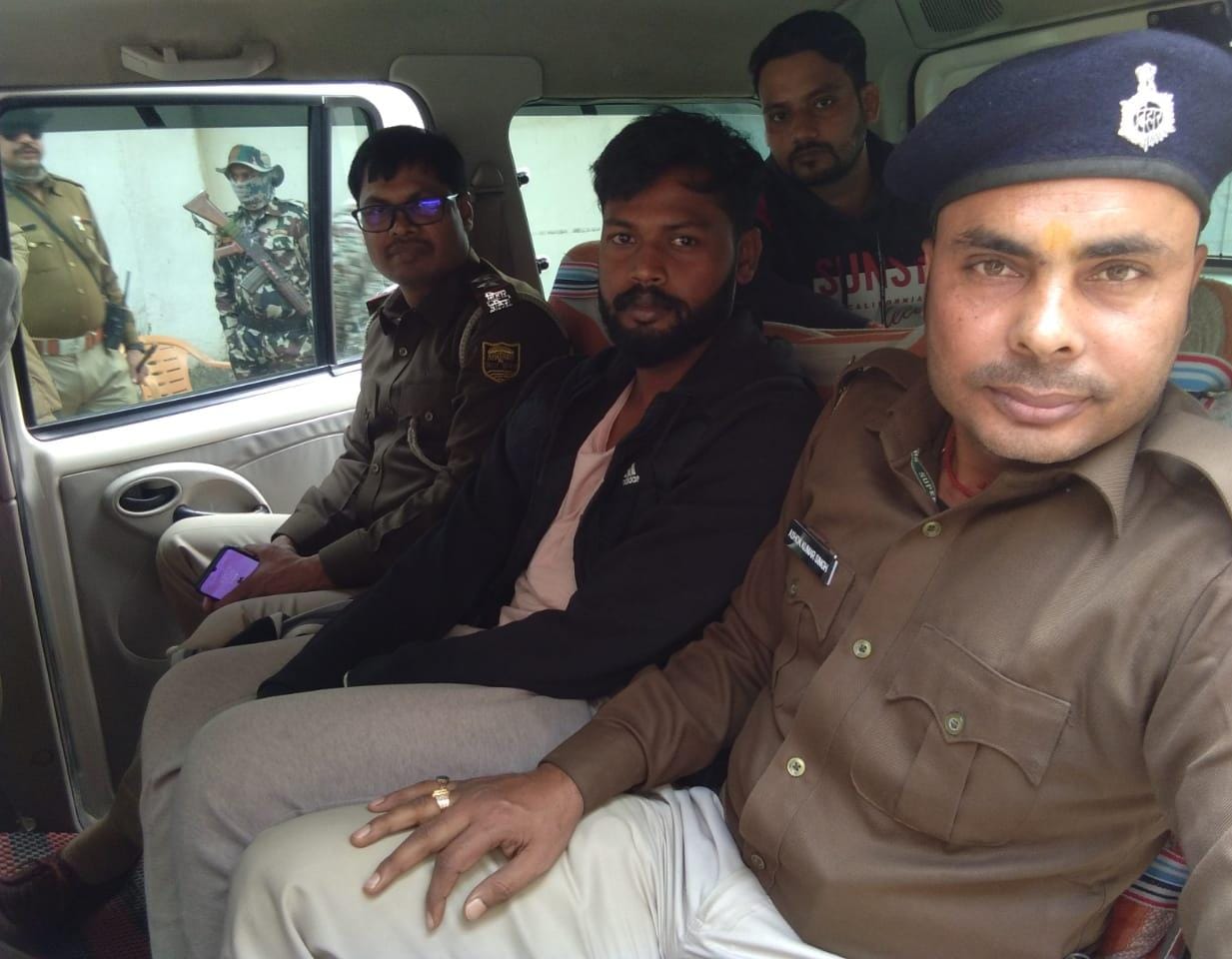 भागलपुर : JDU विधायक गोपाल मंडल का वारंटी बेटा गिरफ्तार, बरारी गोलीकांड का है आरोपी