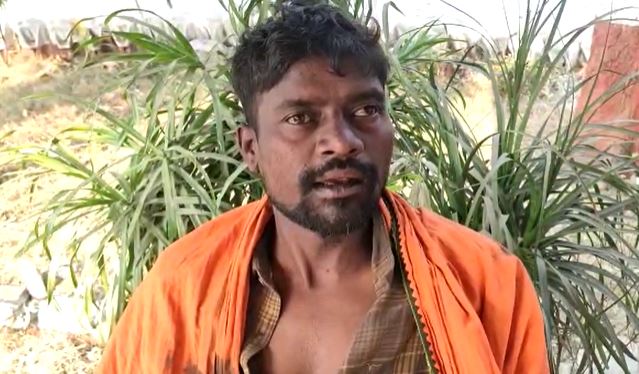 लातेहार: गरीब कबाड़ी चुनने वाले आदिवासी युवक की चोरी के आरोप में बेरहमी से पिटाई, मारने वाले ने कहा- मेरा कोई कुछ नहीं बिगाड़ पाएगा  