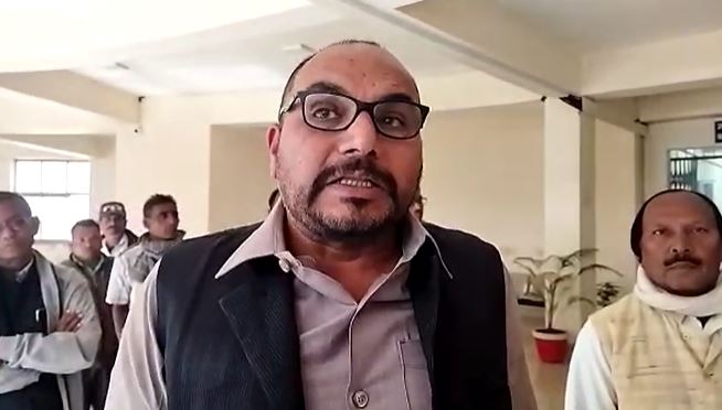 गौ-तस्करी मामले में निशिकांत दुबे की कार्रवाई पर विधायक प्रदीप यादव ने किया पलटवार, कहा- सांसद को देश मे बढ़ती महंगाई और बेरोजगारी नहीं दिखती